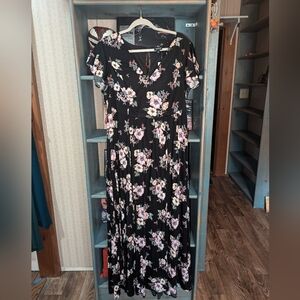 NWT Torrid Floral Split Dress